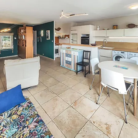 Apartment In With Wifi